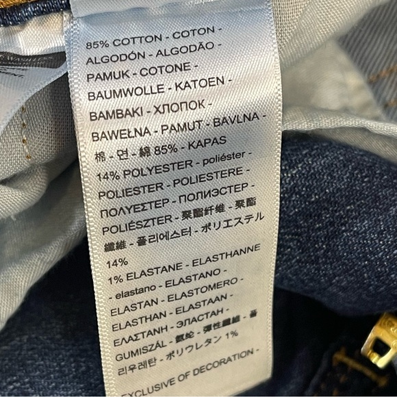 SOLD-Levi's Super-High Rise Ribcage Bell Flare Blue Jeans Women’s NWT Size 29X32 - Picture 11 of 16